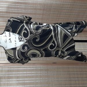 Curvy Accentuating Blouse